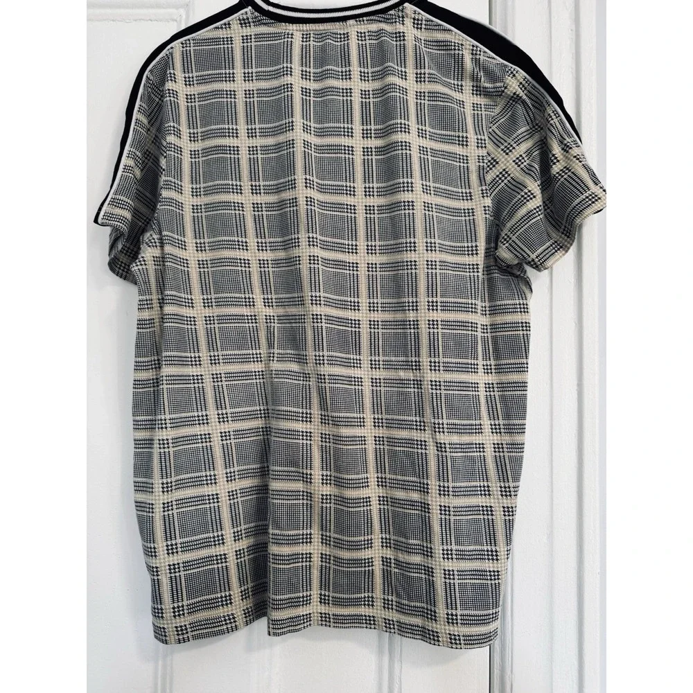 GUESS Plaid Logo Men's T-Shirt Medium Tan Black White Short Sleeve - Picture 4 of 4